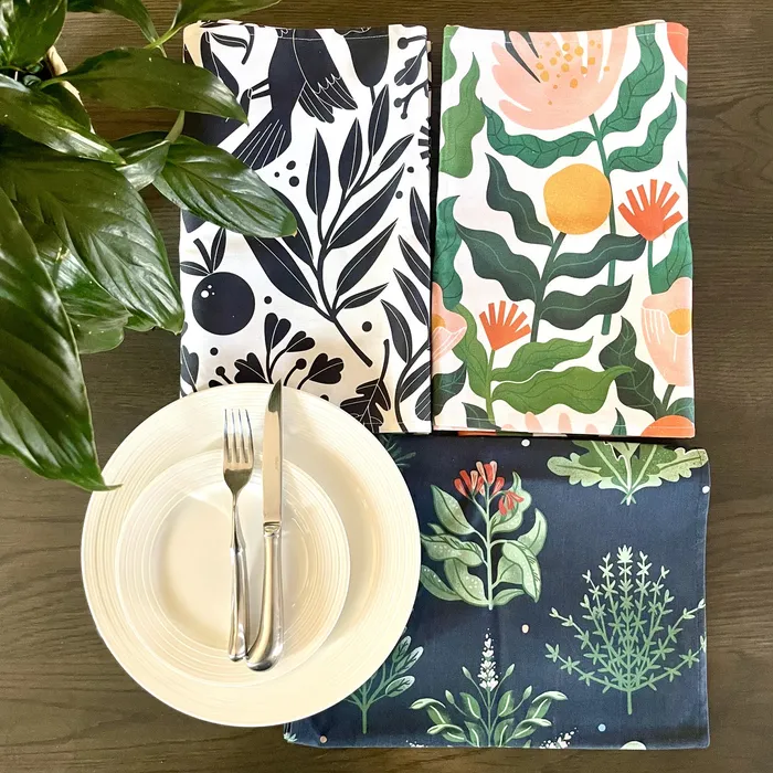 Aurora Home Earrings Table Runner Herb