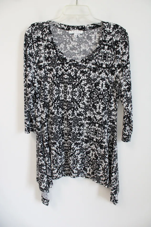 Chaus Rings Chaus New York Black White Patterned Flowy Top M