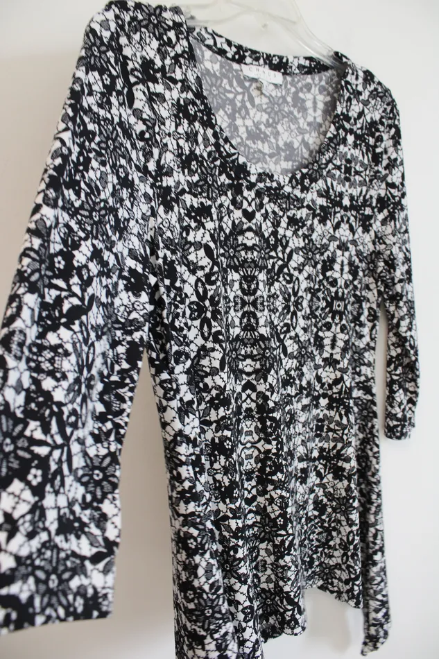 Chaus Rings Chaus New York Black White Patterned Flowy Top M