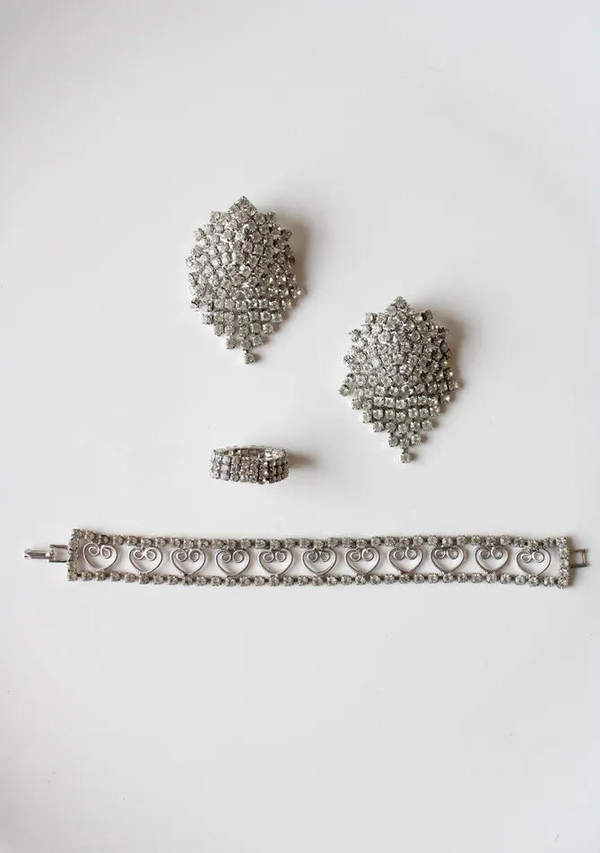 Jubilee Thrift Bracelets Clear Crystal Silver Vintage Earring Bracelet Ring Set Jubilee Thrift Bracelets Clear Crystal Silver Vintage Earring Bracelet Ring Set