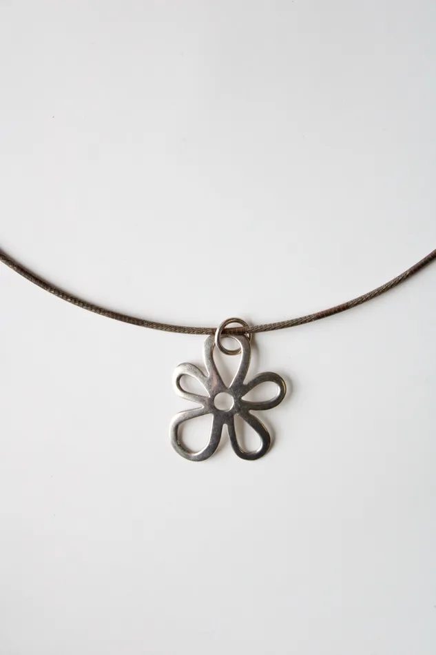Jubilee Thrift Retro Flower Pendant Sterling Silver Necklace Necklaces