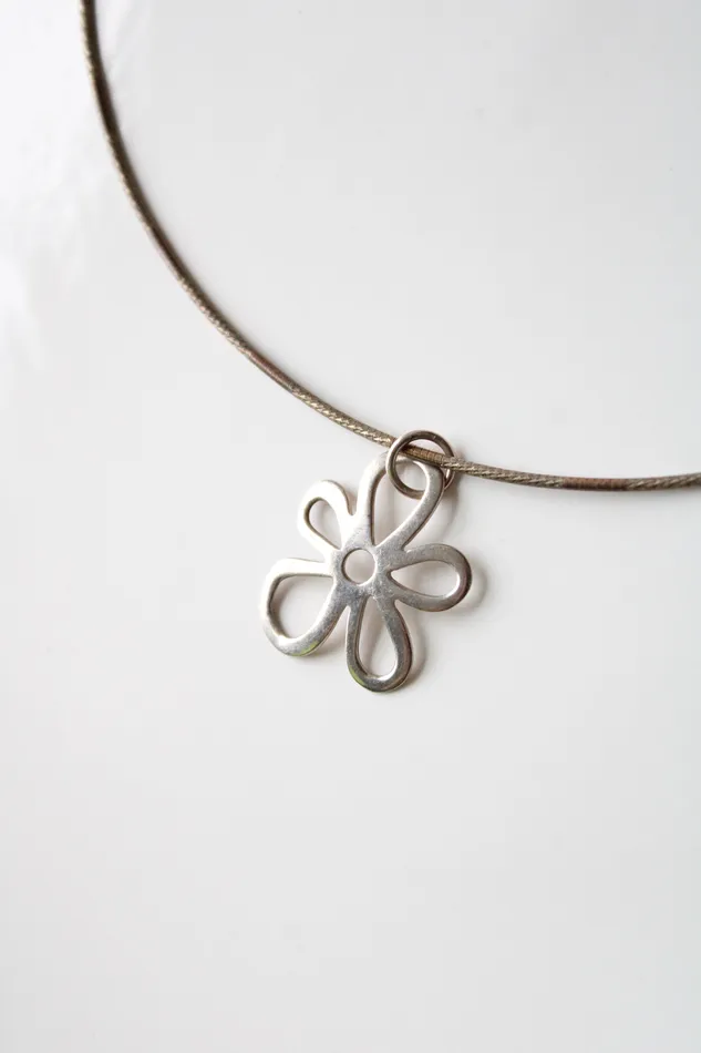 Jubilee Thrift Retro Flower Pendant Sterling Silver Necklace Necklaces