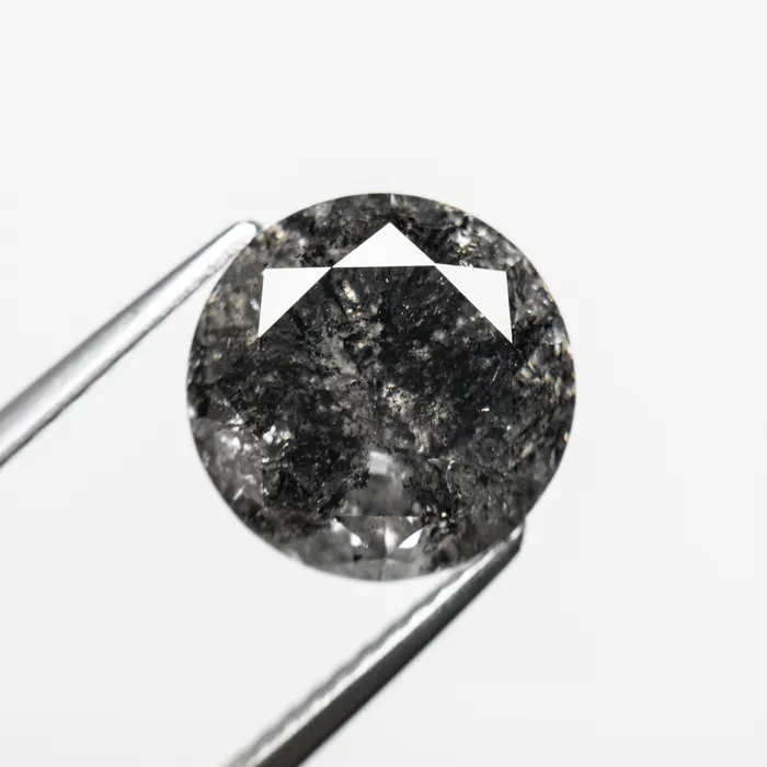 Misfit Diamonds Rings 398ct 983x981x611mm Round Brilliant 2002518