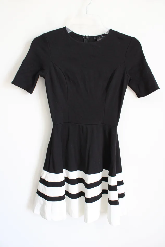 Rings Aqua Aqua Black White Striped Fit Flare Dress XS