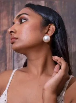 attrangi 25mm Oversized Pearl Studs with Clip Necklaces