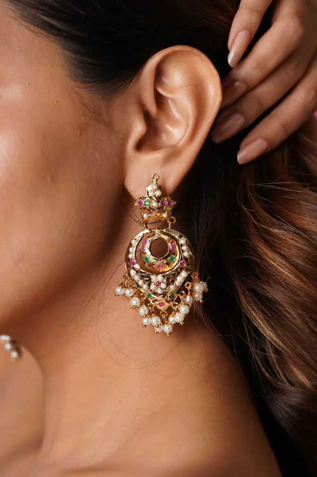Attrangi Safa Mini Jadaau Chandbalis Earrings