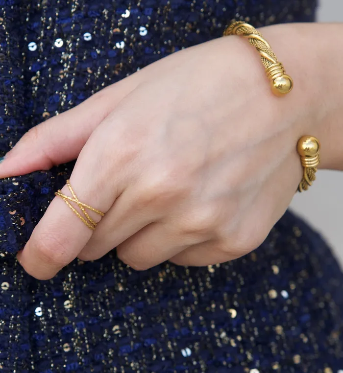 Blair Interlocking Hammered Ring Ellie Vail Rings