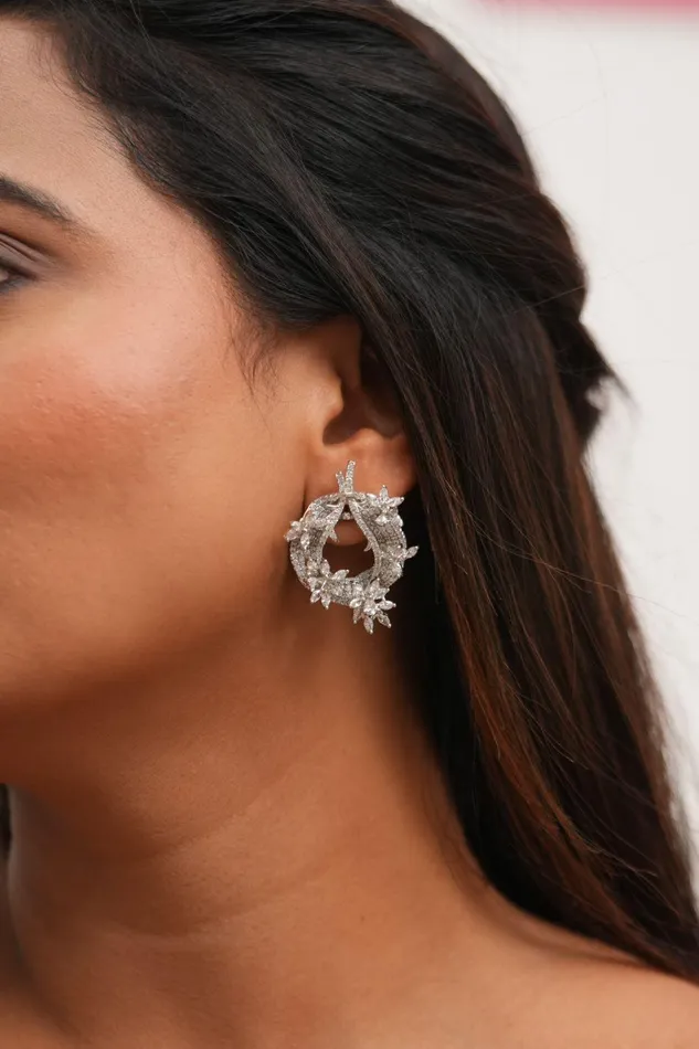 Earrings Attrangi Blooming Flowers Diamond Studs 3D Earrings Earrings Attrangi Blooming Flowers Diamond Studs 3D Earrings