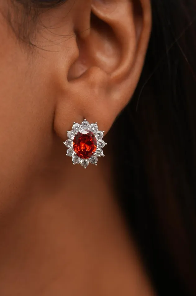 Earrings Attrangi Mariam Elegant Diamond Set with Studs Earrings Attrangi Mariam Elegant Diamond Set with Studs