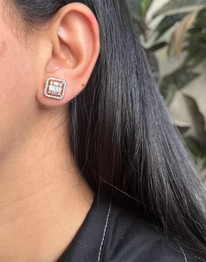 Earrings Attrangi Square Illusion Setting Solitaires