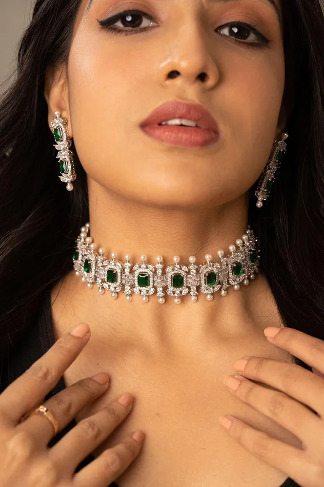 Earrings Attrangi Tatiana Luxora Choker Set