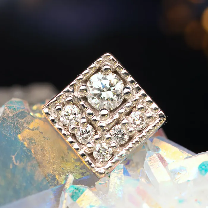 Earrings Endymion Square Threaded End in Gold with Diamonds Body Vision BVLA