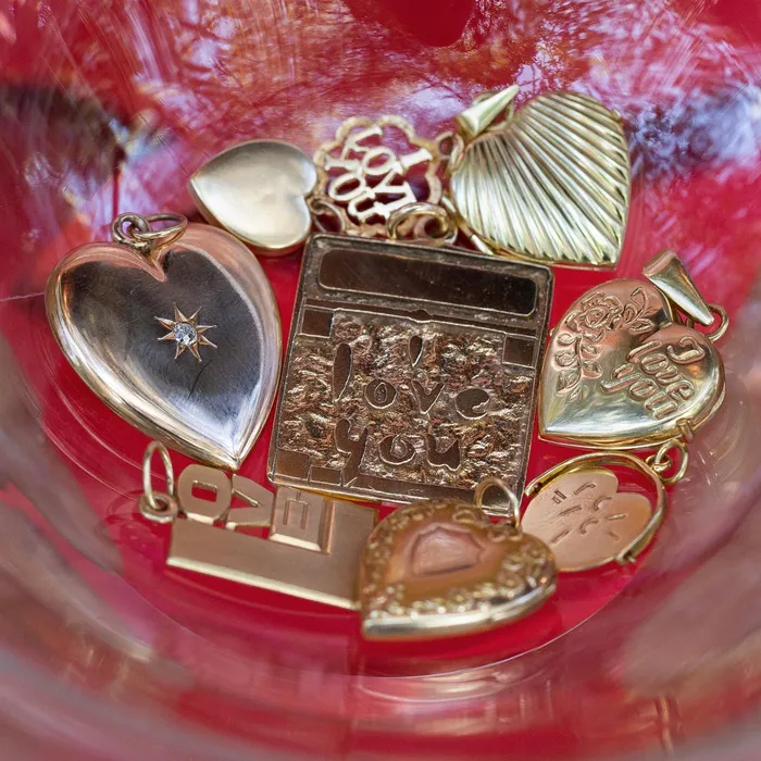 Earrings LOVE 14k Gold Charm Vintage