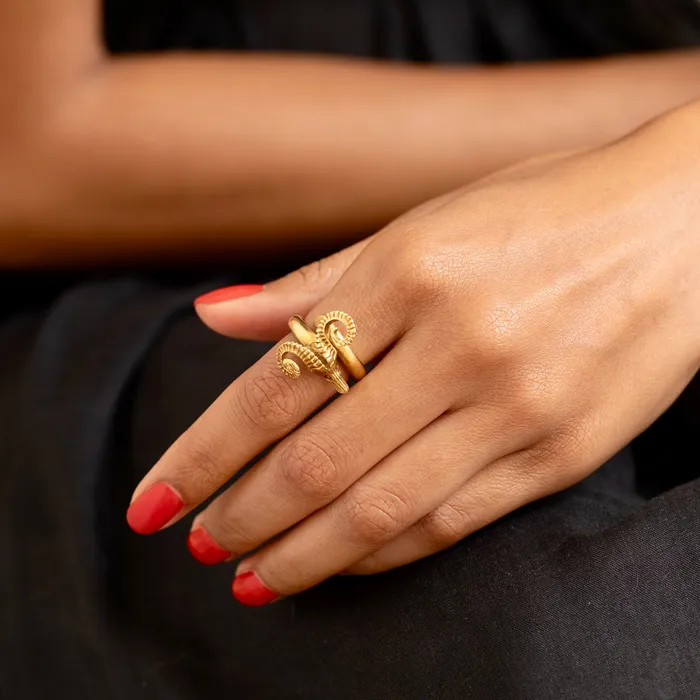 Greek 18K Gold Rams Head Gold Ring Vintage Rings