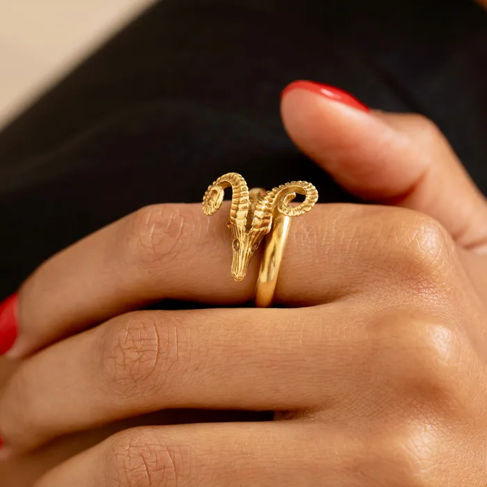 Greek 18K Gold Rams Head Gold Ring Vintage Rings