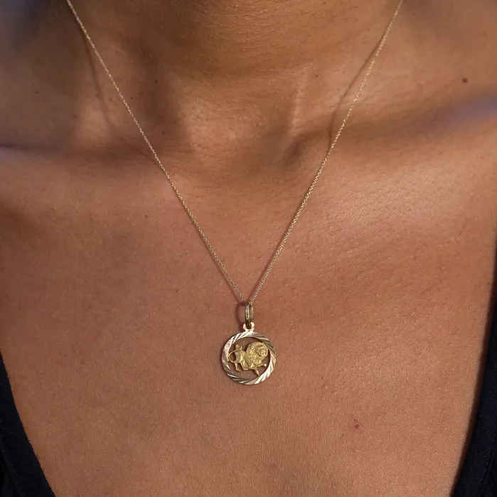 Leo 18K Gold Zodiac Charm Vintage PreStyled Sets