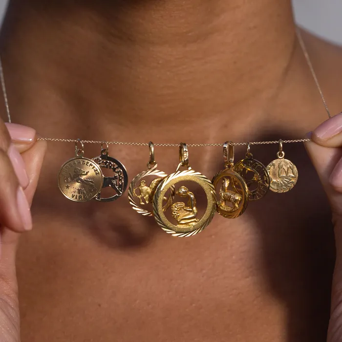 Leo 18K Gold Zodiac Charm Vintage PreStyled Sets