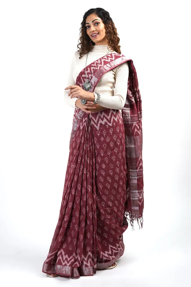 Necklaces Teejh Teejh Nirvi Maroon Linen Saree With Blouse Piece