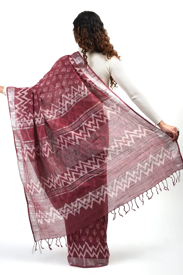 Necklaces Teejh Teejh Nirvi Maroon Linen Saree With Blouse Piece