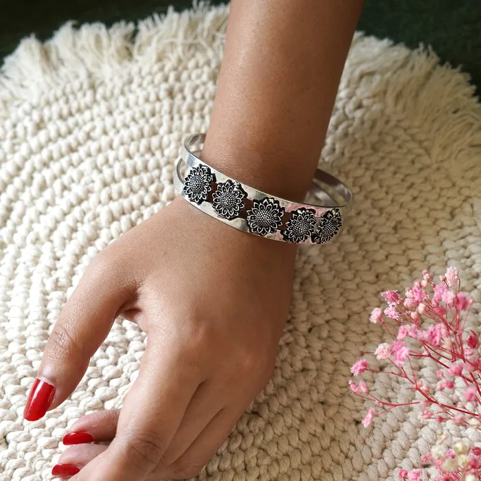 Teejh Bracelets Teejh Sagarika Silver Oxidised Bracelet Cuff
