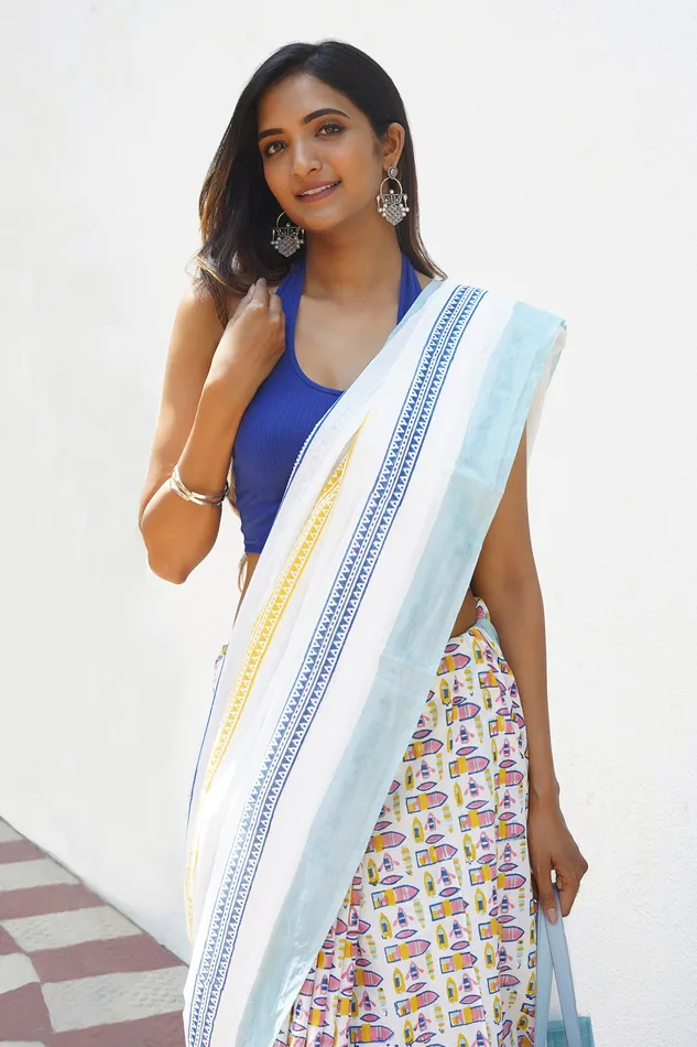 Teejh Earrings Teejh Ridhima Mulmul Cotton Saree