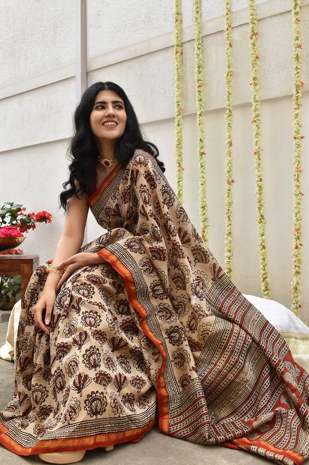 Teejh Necklaces Teejh Spiced Beige Block Print Chanderi Cotton Saree With Blouse Piece Teejh Necklaces Teejh Spiced Beige Block Print Chanderi Cotton Saree With Blouse Piece