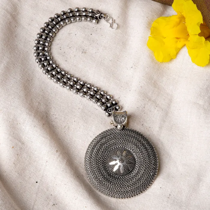 Teejh Rings Teejh Miraya Silver Oxidised Maang Tika Teejh Rings Teejh Miraya Silver Oxidised Maang Tika