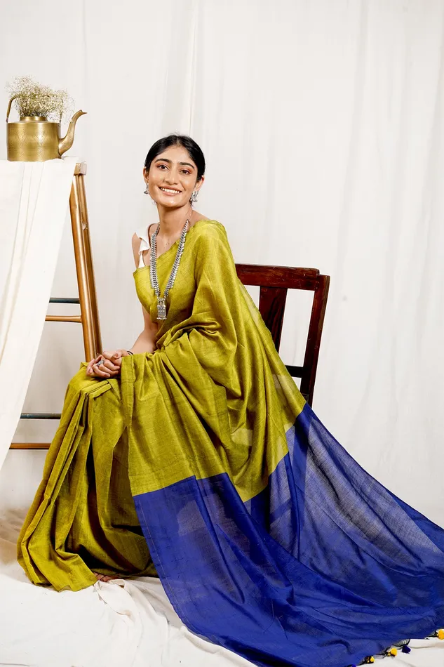 Teejh Rings Teejh Parakeet Green and Blue Mulmul Cotton Saree