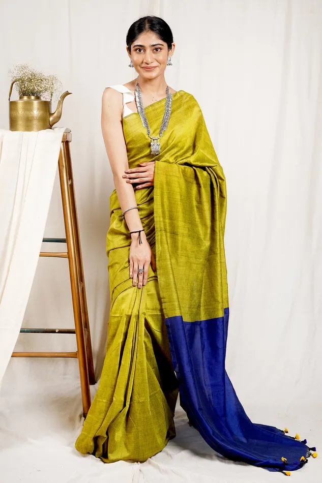 Teejh Rings Teejh Parakeet Green and Blue Mulmul Cotton Saree