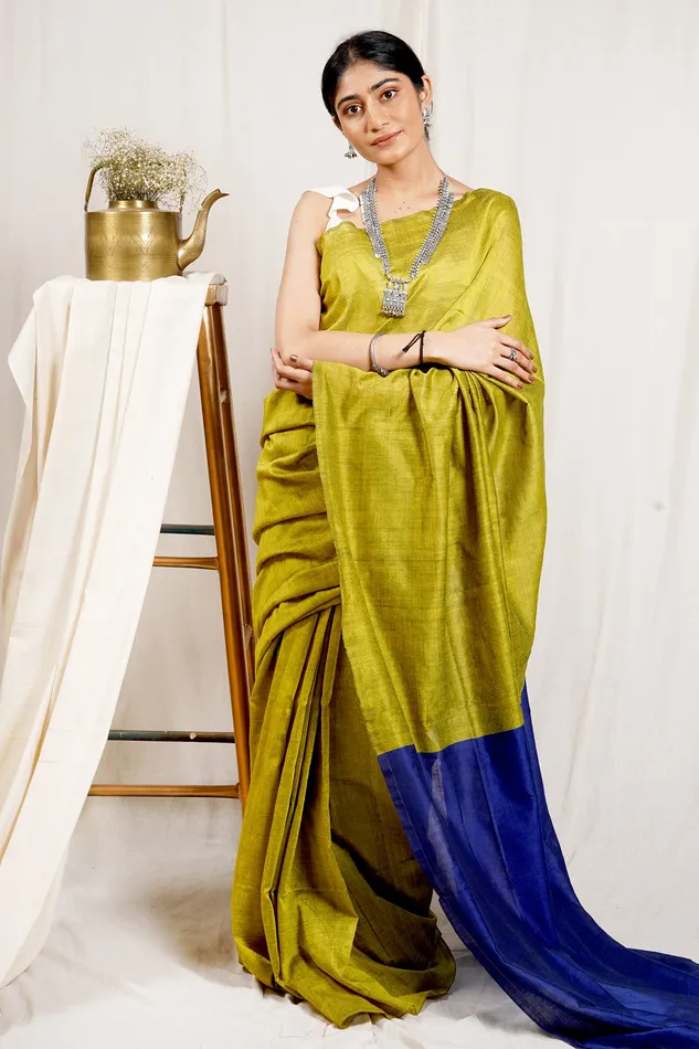 Teejh Rings Teejh Parakeet Green and Blue Mulmul Cotton Saree