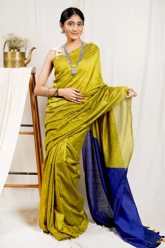 Teejh Rings Teejh Parakeet Green and Blue Mulmul Cotton Saree