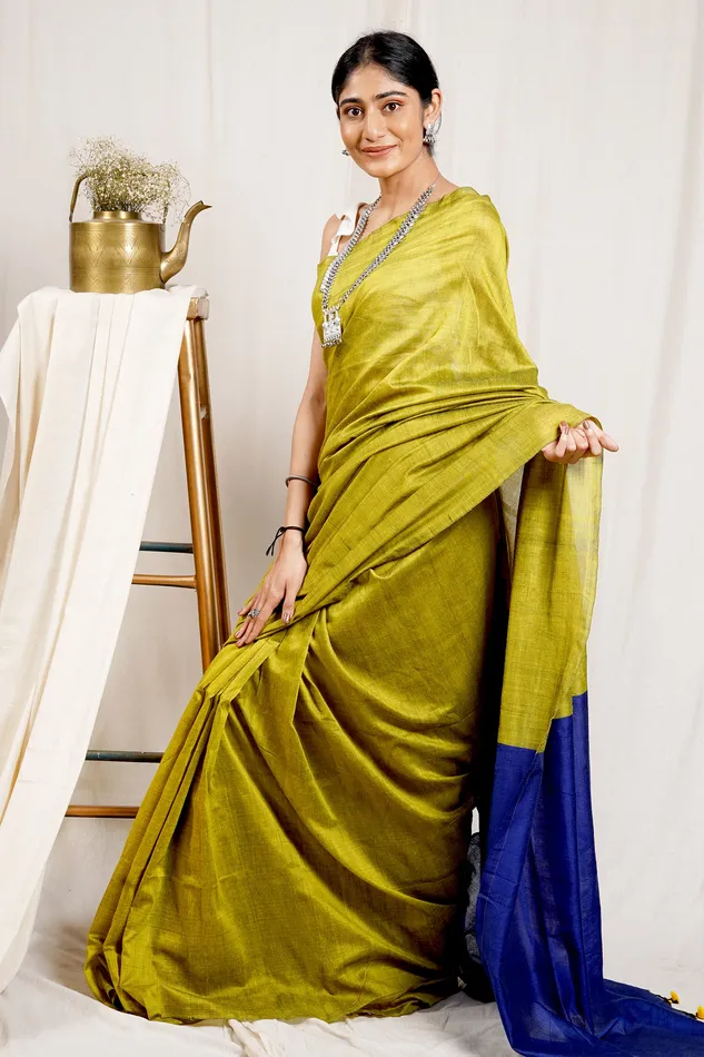 Teejh Rings Teejh Parakeet Green and Blue Mulmul Cotton Saree