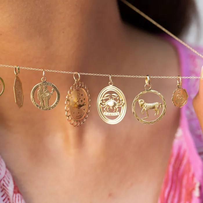 Vintage Charm Necklaces English Cancer 9K Gold Oval Zodiac Charm