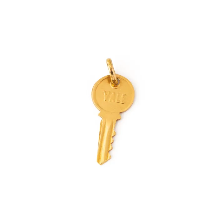Vintage PreStyled Sets YALE Key 18K Gold Charm