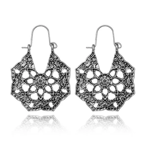 01 Earrings E1407 Silver Openwork Flower Shape Earrings