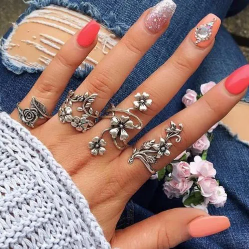 02 Rings RS04 Silver Color Assorted 4 pc Ring Set