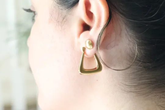 18K GoldFilled Triangle Hoops Jewelvers PreStyled Sets 18K GoldFilled Triangle Hoops Jewelvers PreStyled Sets