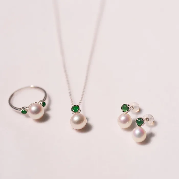 18K Solid Gold Top Grading Freshwater Pearl Earrings KE00220 Pearly Lustre Earrings