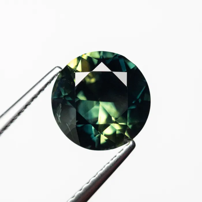 254ct 843x832x497mm Round Brilliant Sapphire 2380601 Misfit Gems Rings