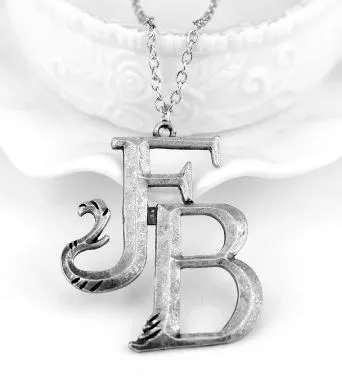 AZ563 Silver Beast Necklace with FREE Earrings polly Necklaces