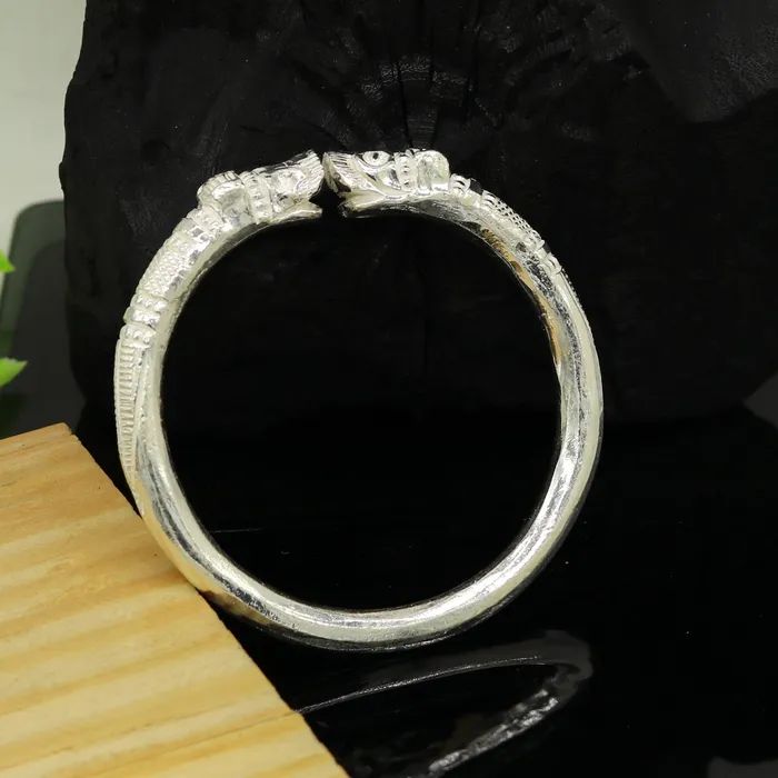 Bracelets TRIBAL ORNAMENTS Solid silver handcrafted vintage antique style gorgeous bangle bracelet kada customized adjustable crocodile bracelet for mens nssk241