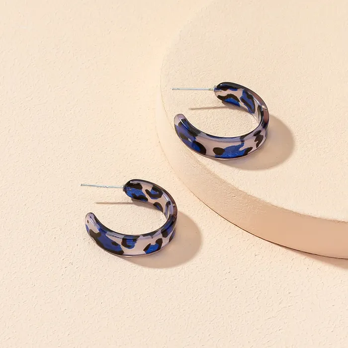 E1658 Silver Blue Leopard Print Acrylic Open Hoop Earrings 01 Earrings