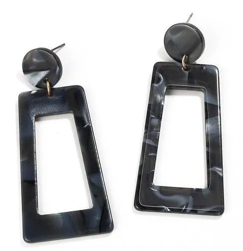 E359 Black Acrylic Rectangular Earrings 01 Earrings