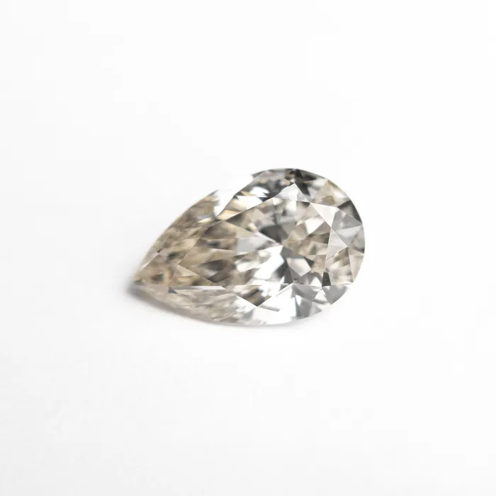 Earrings Misfit Diamonds 152ct 971x632x388mm Pear Brilliant 2535001