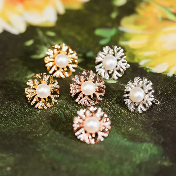 Earrings Pearly Lustre Elegant Freshwater Pearl Earrings WE00282 GARDENS