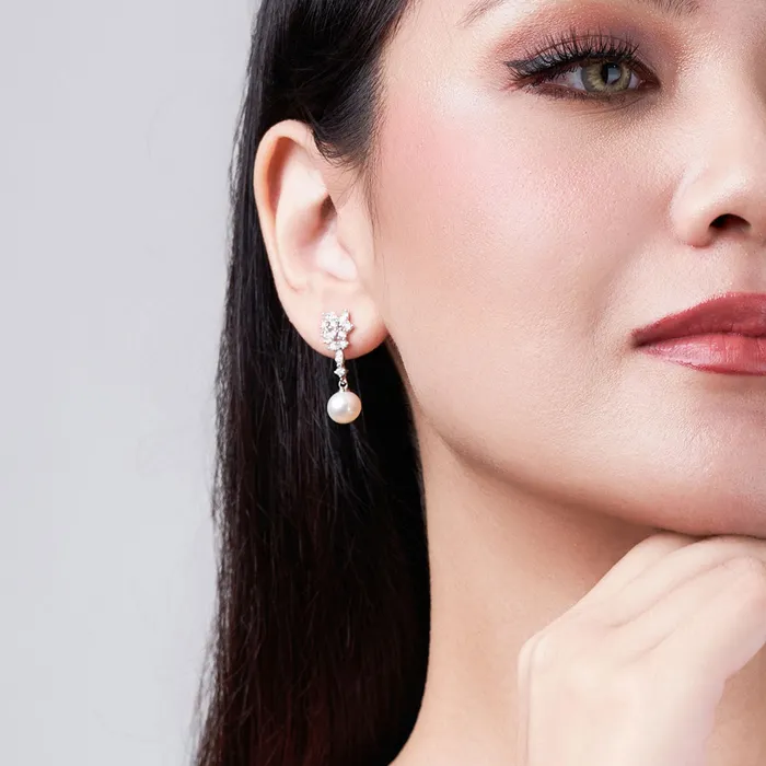 Earrings Pearly Lustre Elegant Freshwater Pearl Earrings WE00536 Wedding Series