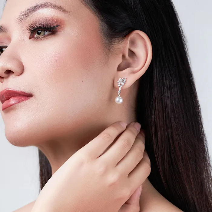 Earrings Pearly Lustre Elegant Freshwater Pearl Earrings WE00536 Wedding Series