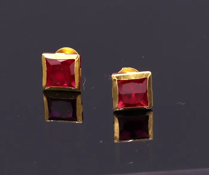 Earrings TRIBAL ORNAMENTS 6 mm 18k yellow gold handmade fabulous ruby color stone excellent designer stud earrings pair unisex jewelry