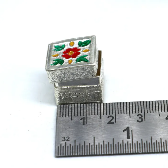 Earrings TRIBAL ORNAMENTS Vintage style 925 sterling silver handmade gorgeous square shape small trinket kajal box casket box container box silver article stb359