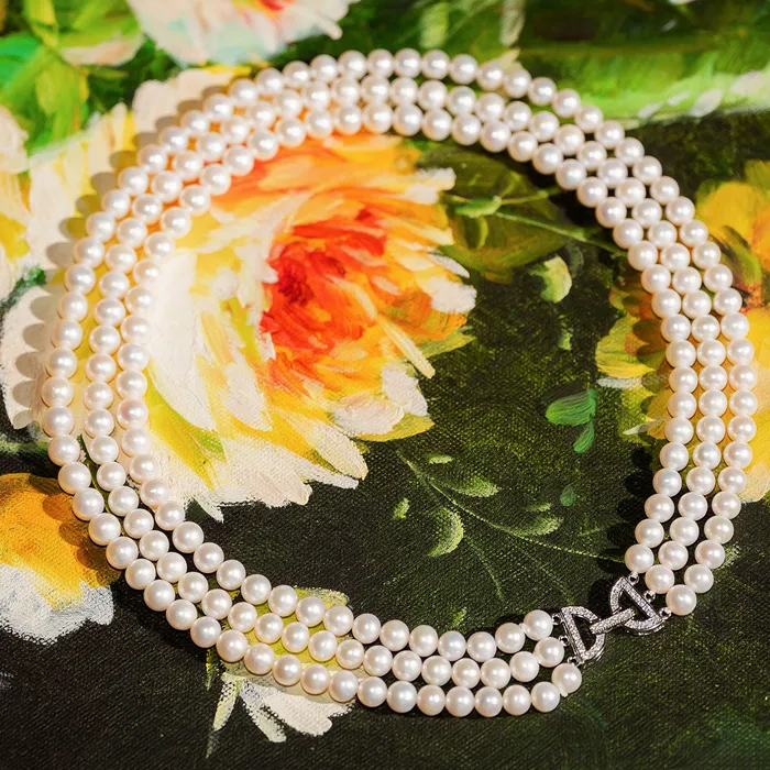 Necklaces Choker Length 3Layer Freshwater Pearl Necklace WN00499 Pearly Lustre
